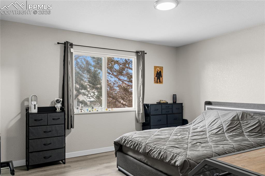 Image 41 of 45: Bedroom