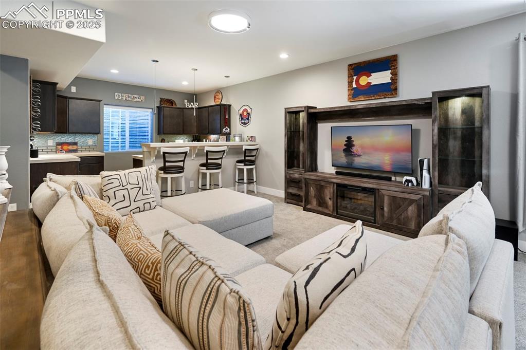 Image 25 of 46: Family Room
