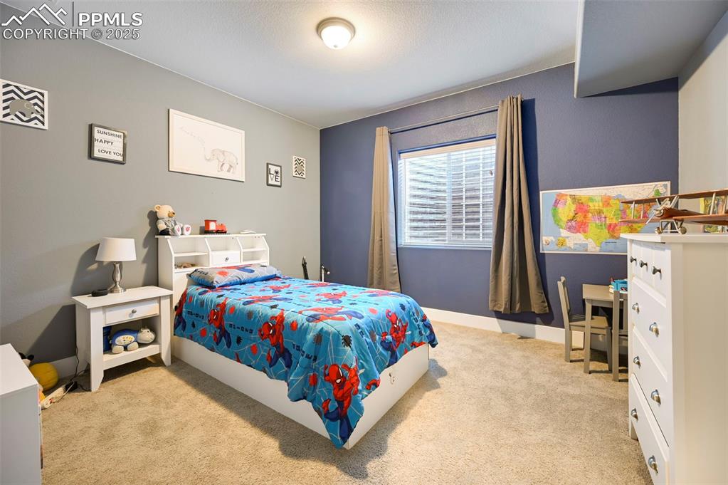 Image 32 of 46: Bedroom