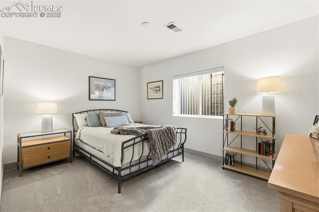 Image 28 of 42: Bedroom