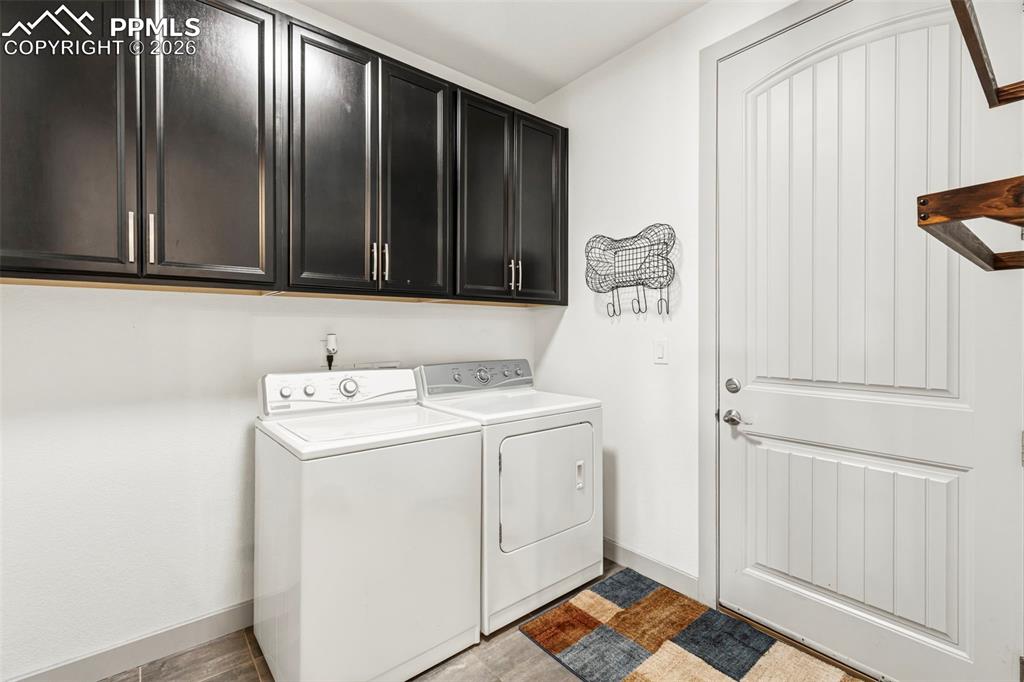 Image 31 of 42: Laundry