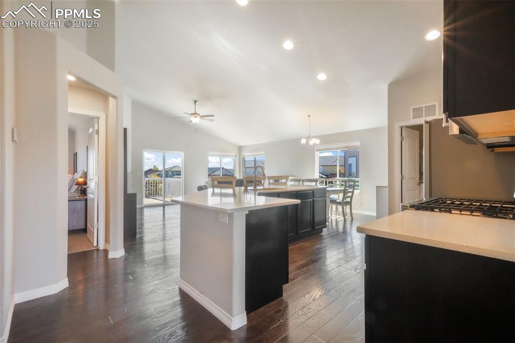 Image 2 of 50: Kitchen