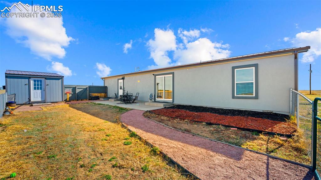 Image 36 of 43: Back of Structure