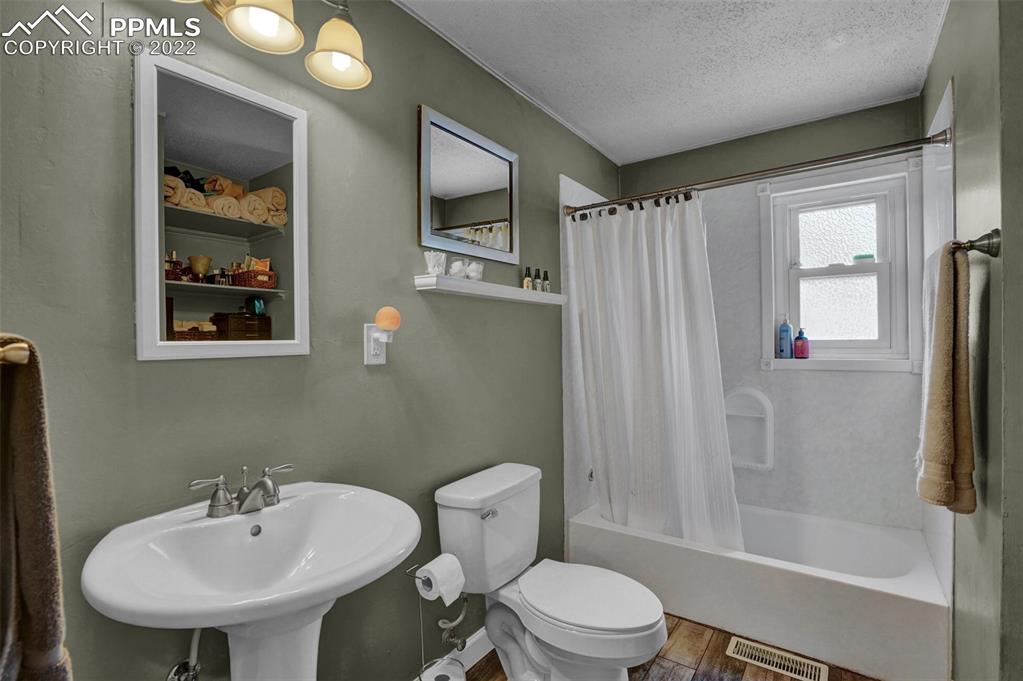 Listing 7874228, Image 22 of 27