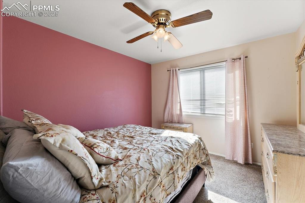 Image 15 of 28: Bedroom