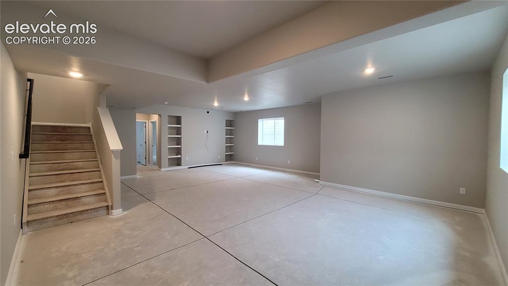 Image 16 of 28: Family Room