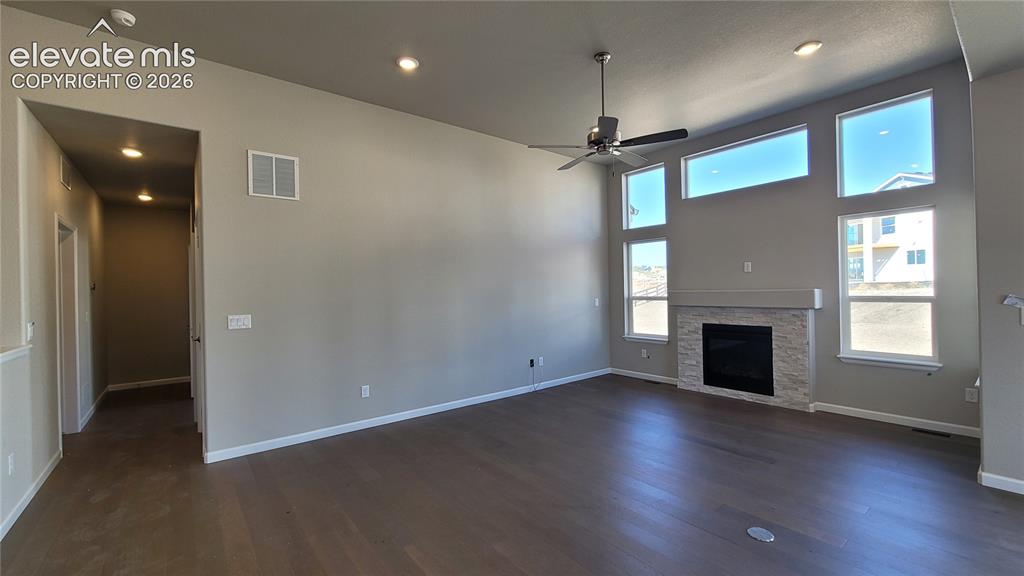 Image 8 of 39: Living Room