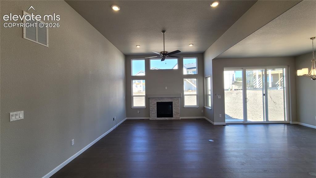 Image 9 of 39: Living Room