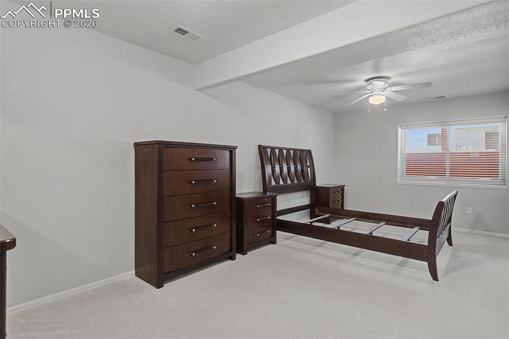 Image 23 of 36: Bedroom