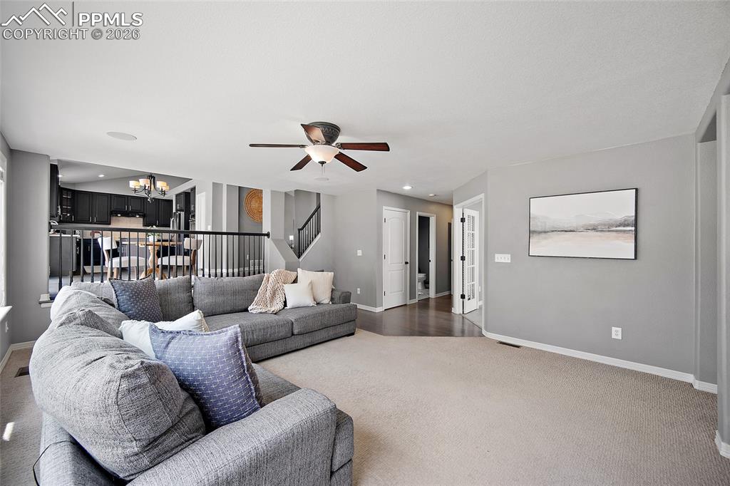 Image 20 of 45: Living Room