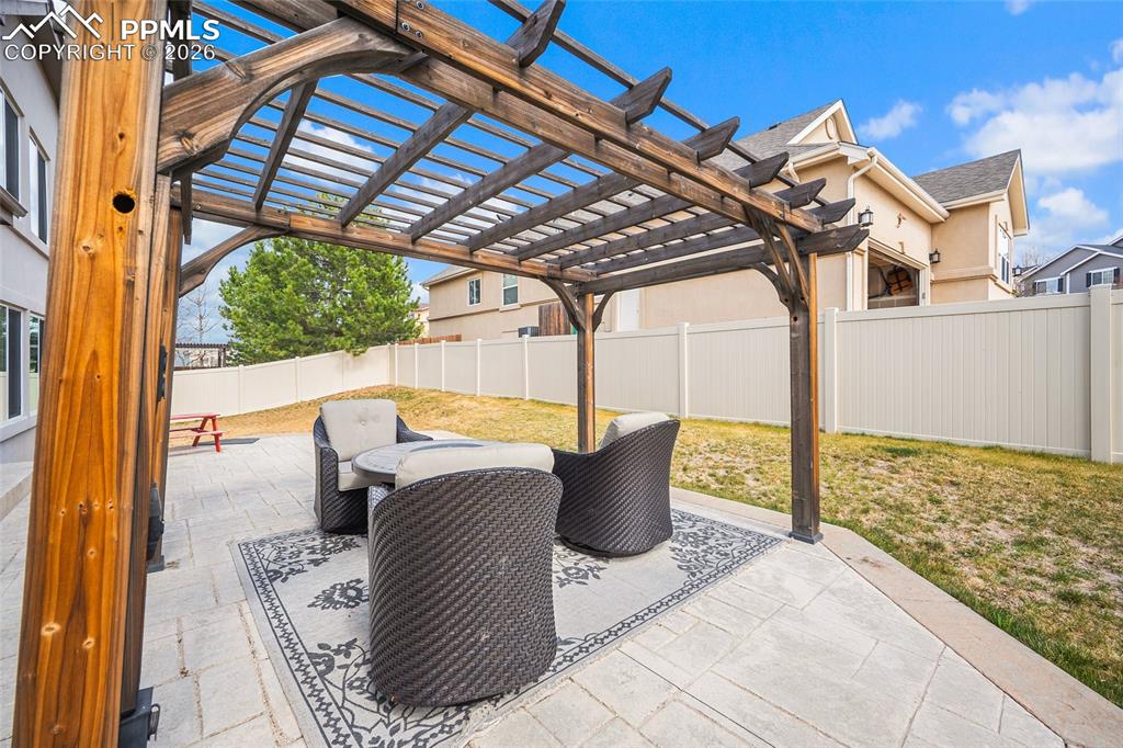 Image 42 of 45: Patio