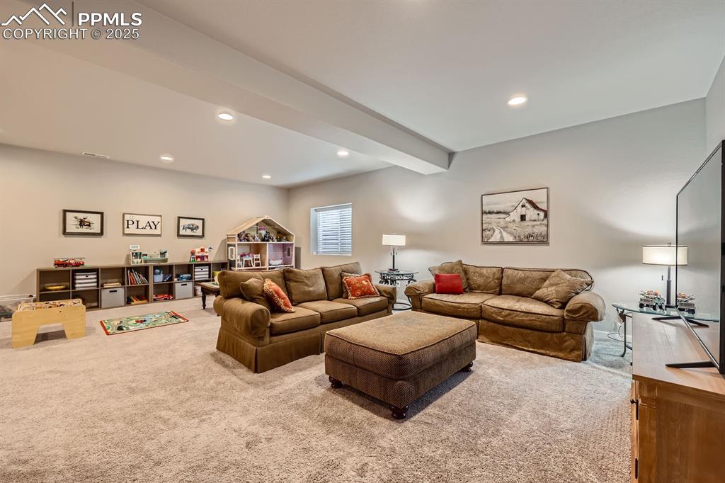 Image 22 of 27: Basement