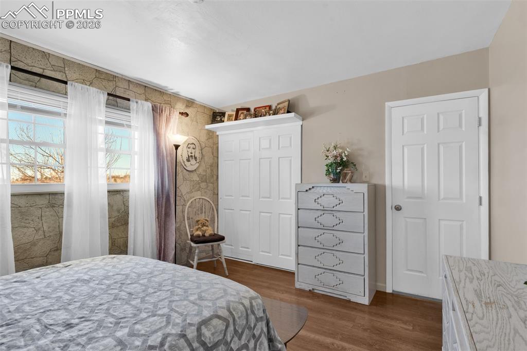 Image 28 of 48: Bedroom