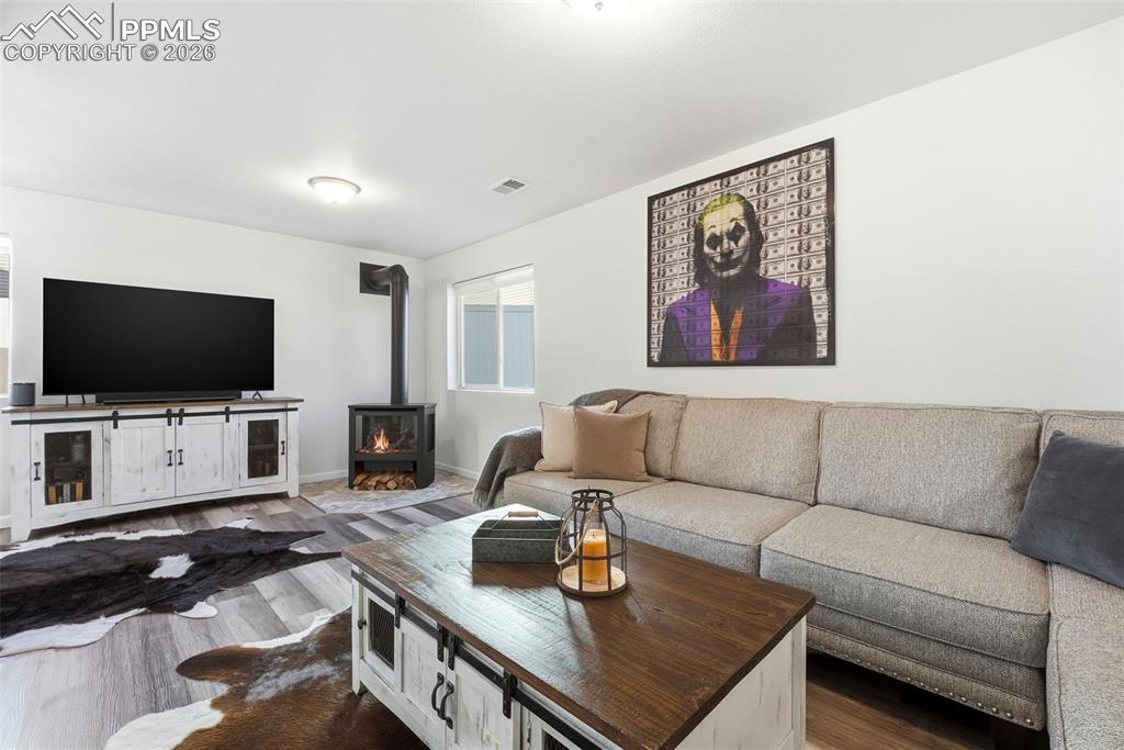 Image 15 of 48: Living Room