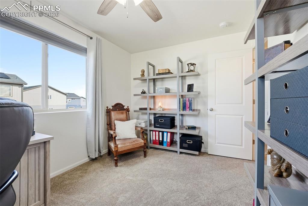 Image 27 of 48: Office