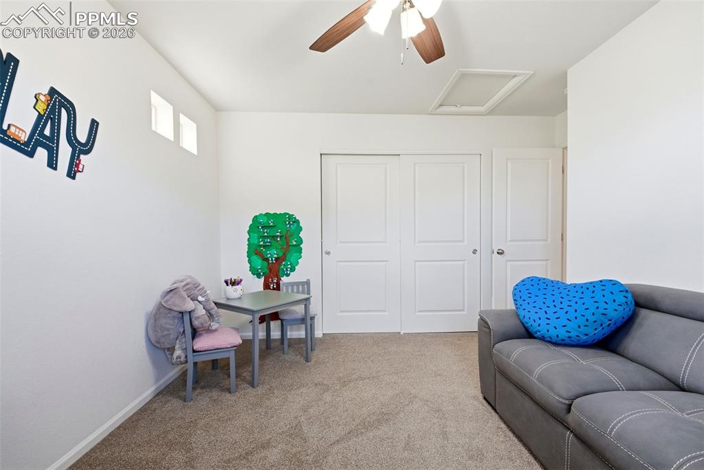 Image 31 of 48: Sitting Room