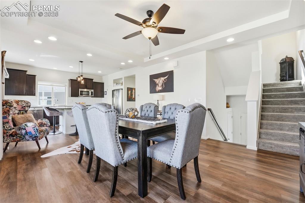 Image 4 of 48: Dining Area