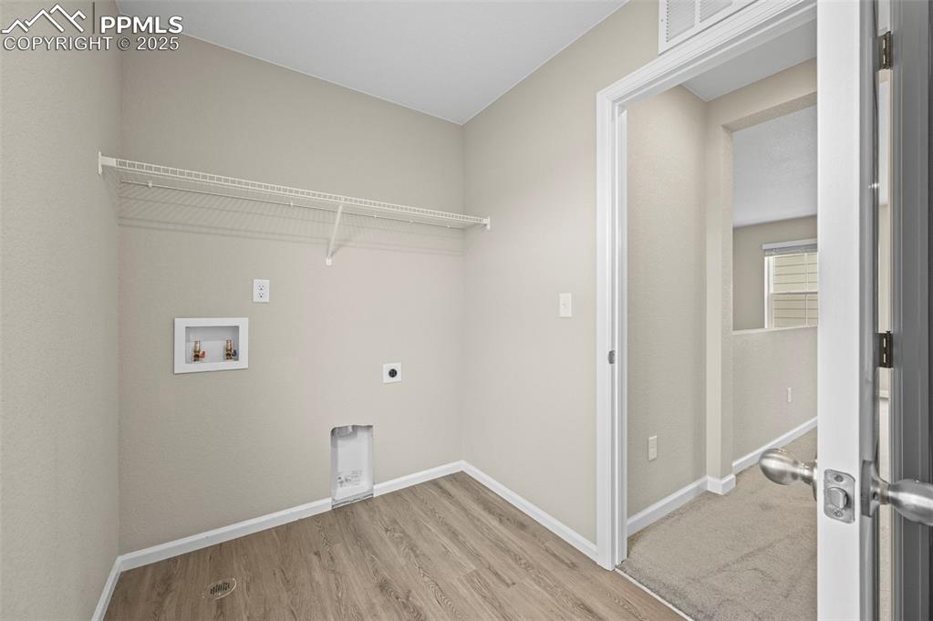 Image 30 of 47: Laundry