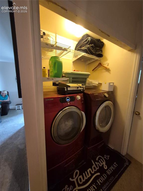 Image 11 of 17: Laundry