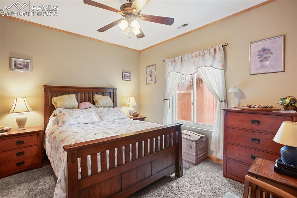 Image 19 of 33: Bedroom