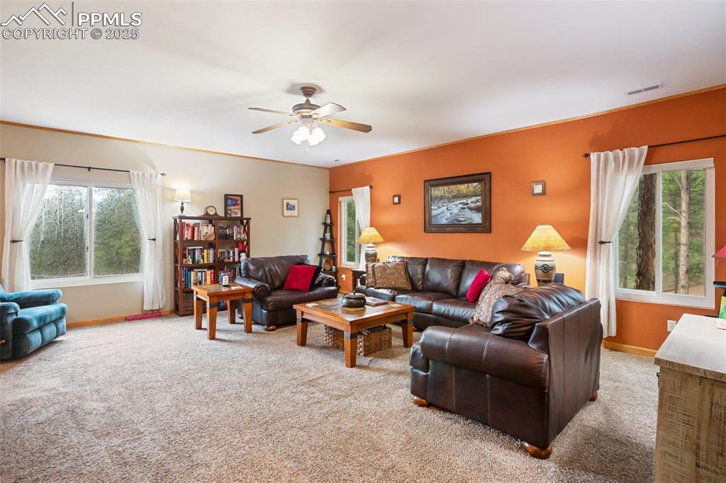 Image 8 of 33: Living Room