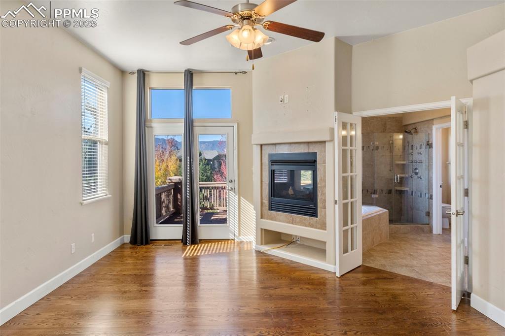 Image 18 of 46: Bedroom