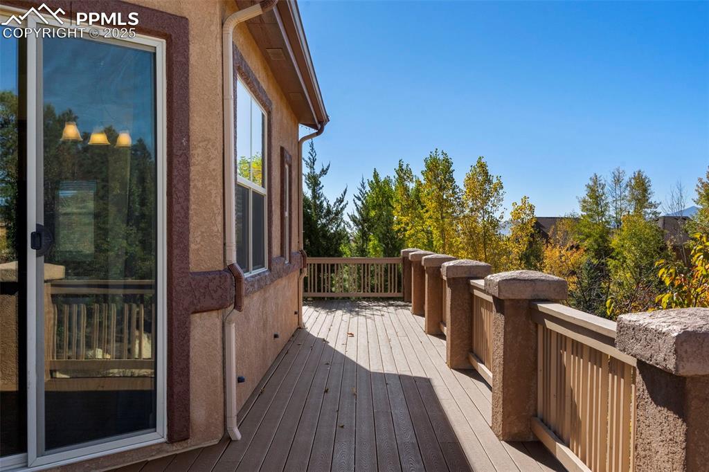 Image 24 of 46: Deck