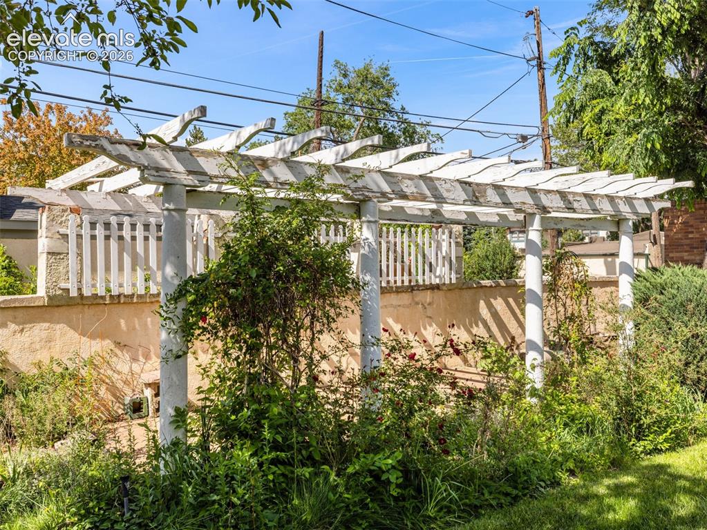 Image 43 of 49: Side of Structure