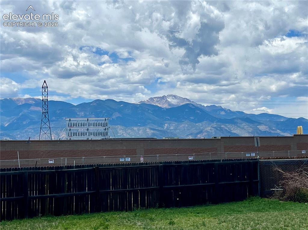 Image 2 of 21: Pikes Peak and Front Range views from the backyard