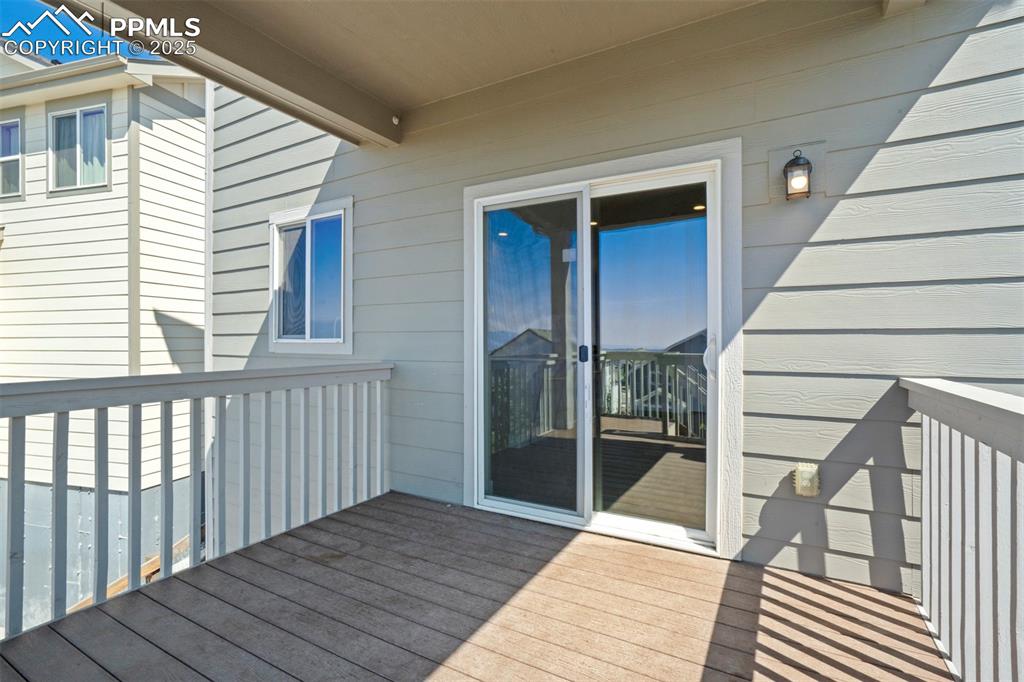 Image 17 of 48: Deck