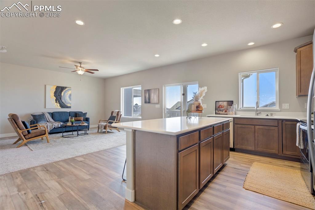 Image 8 of 48: Kitchen