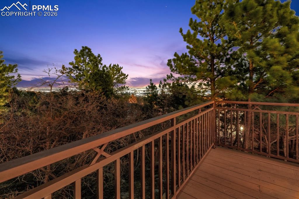 Image 5 of 48: City lights!!