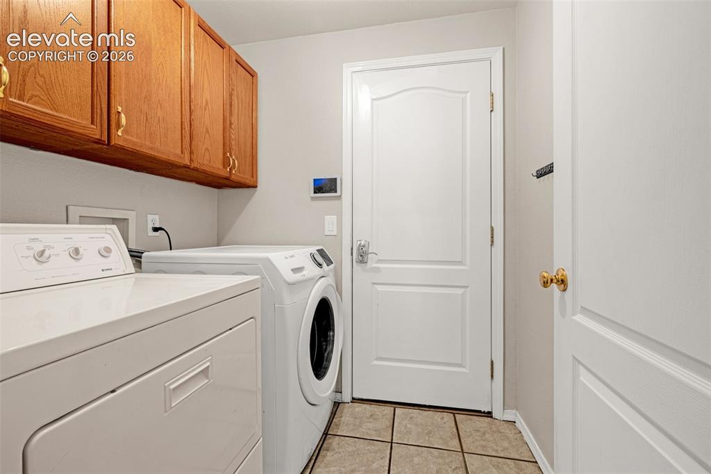Image 22 of 47: Laundry