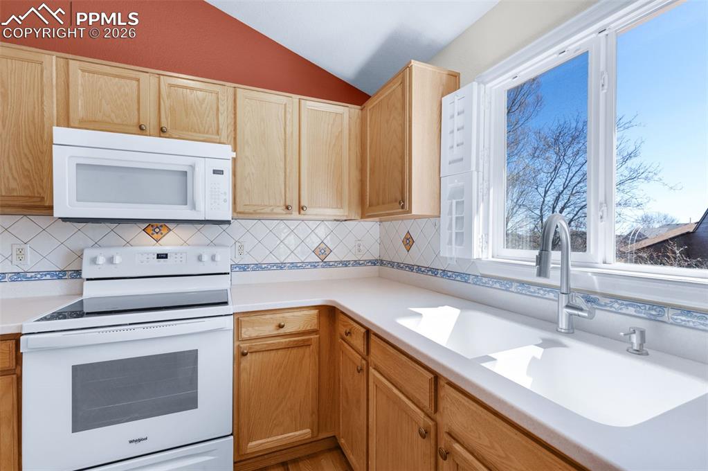 Image 6 of 50: NEW Range