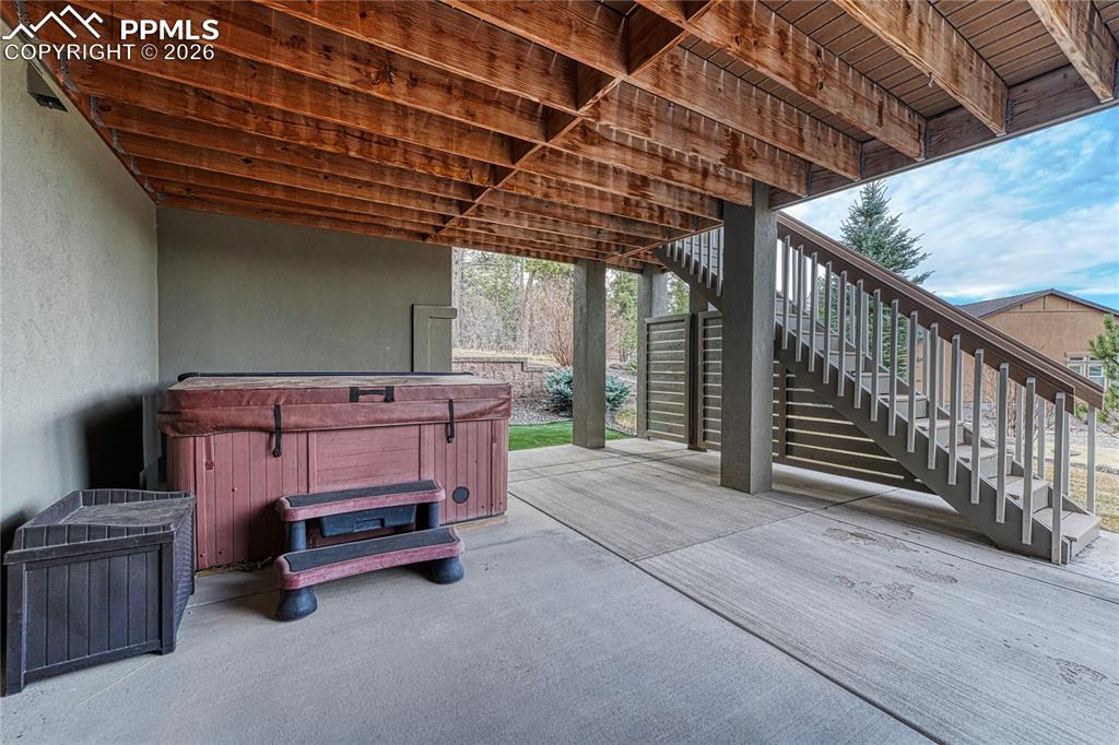 Image 30 of 50: Patio