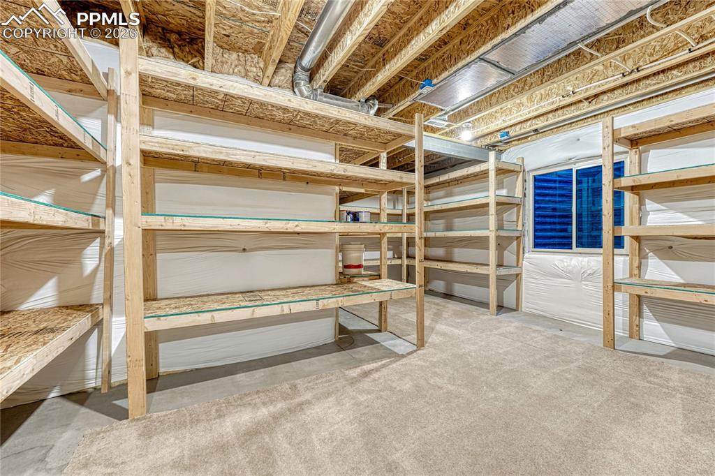 Image 34 of 50: Storage