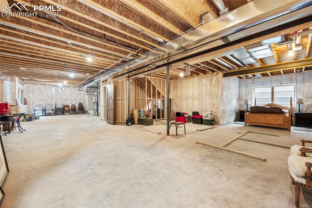 Image 31 of 50: Basement