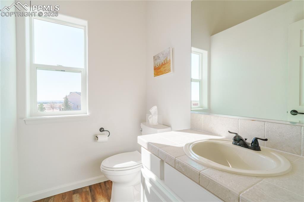 Image 10 of 42: Bathroom