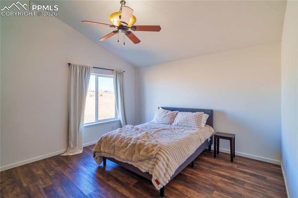 Image 11 of 42: Bedroom