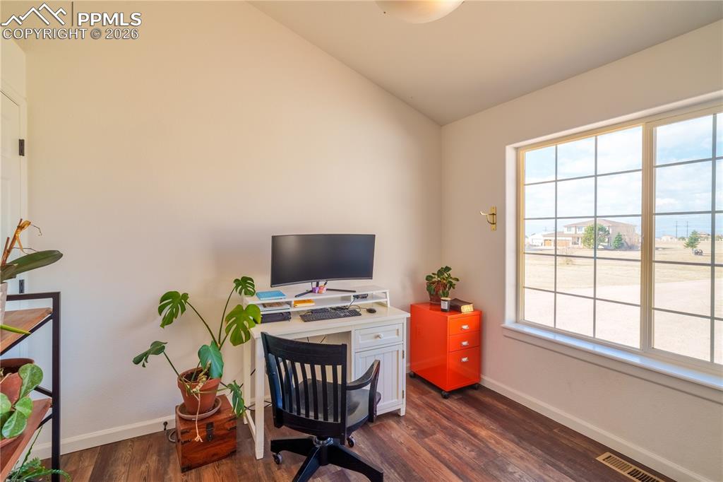 Image 13 of 42: Office