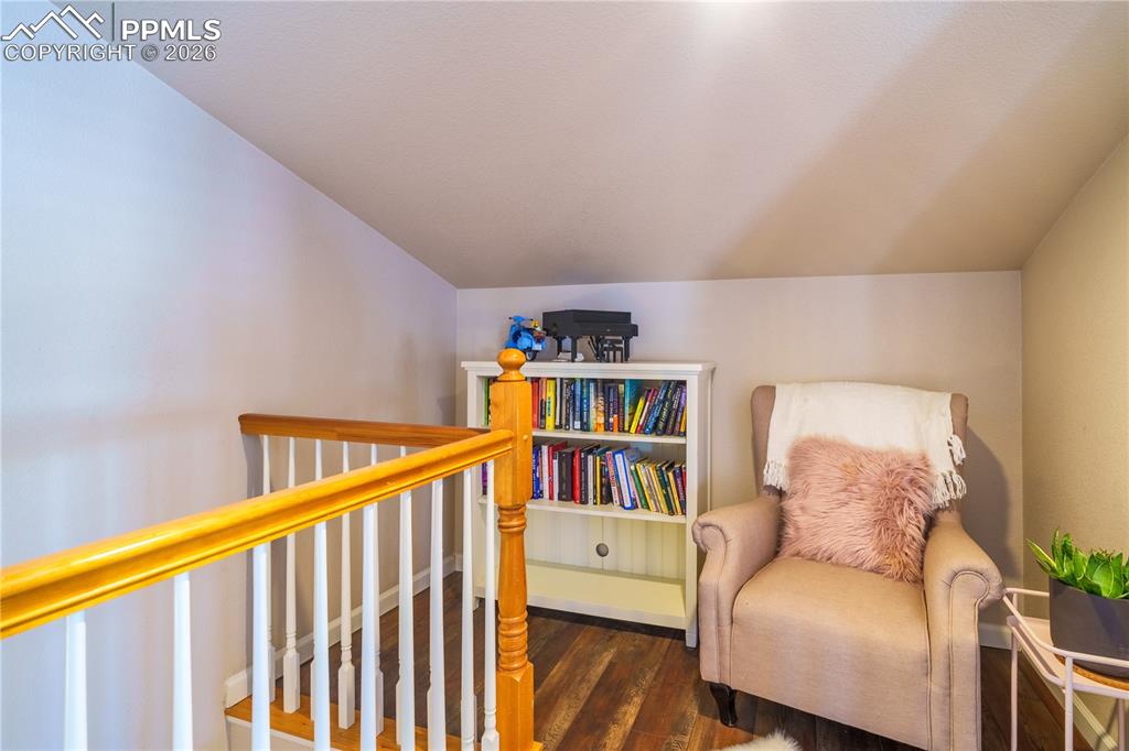 Image 23 of 42: Sitting Room