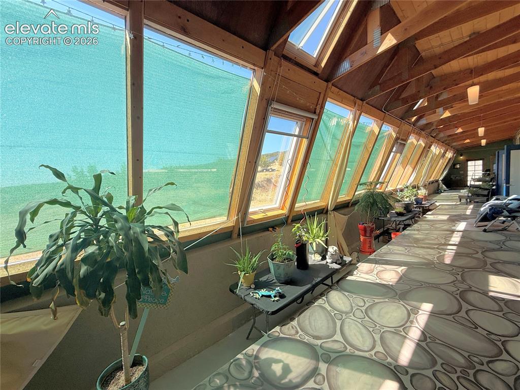 Image 16 of 50: Sun Room