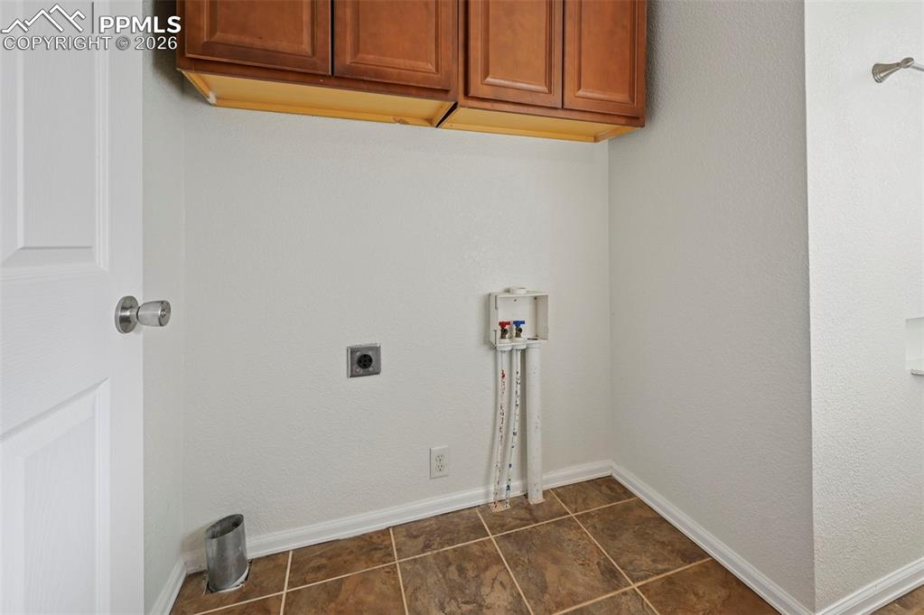 Image 12 of 21: Laundry