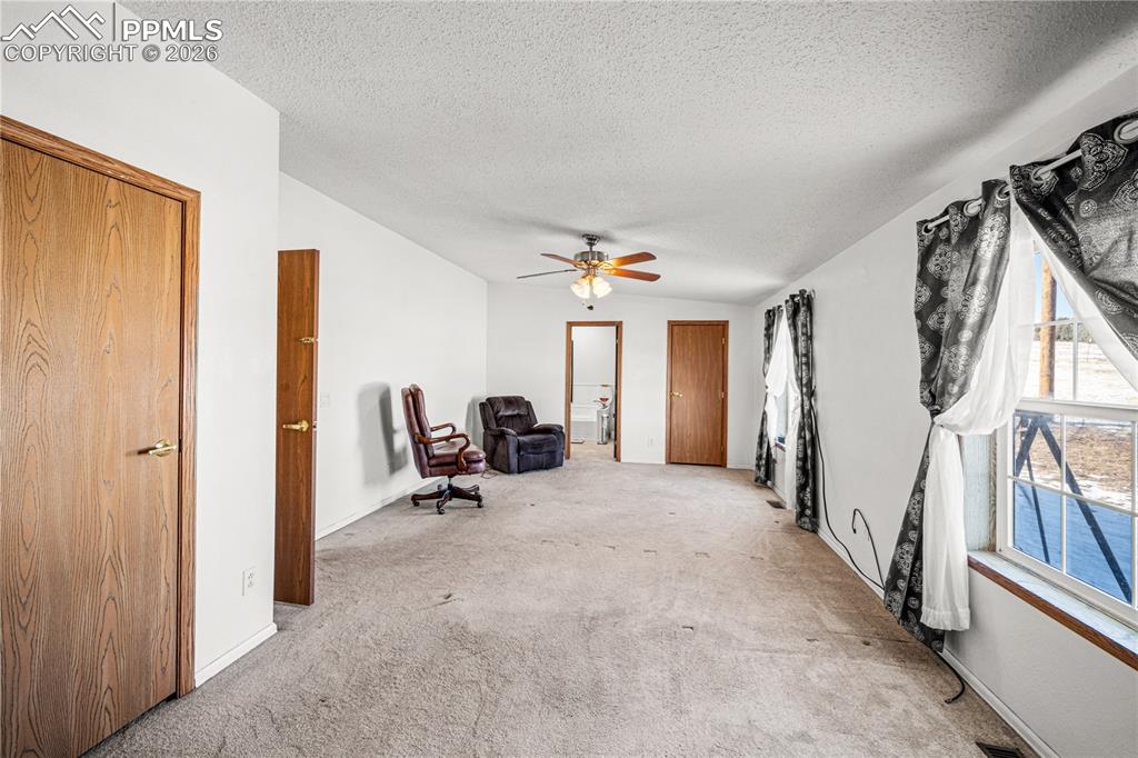 Image 13 of 34: Sitting Room