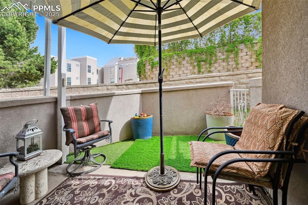 Image 14 of 16: View of patio / terrace
