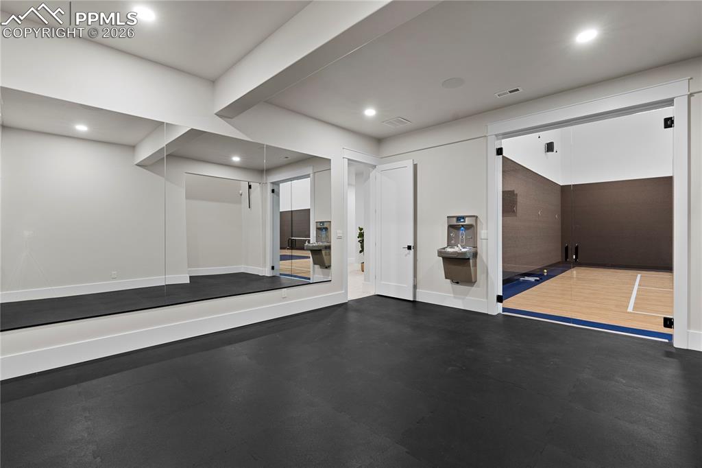 Image 34 of 48: Home gym