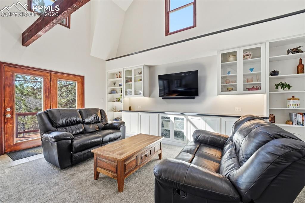 Image 12 of 50: Living Room