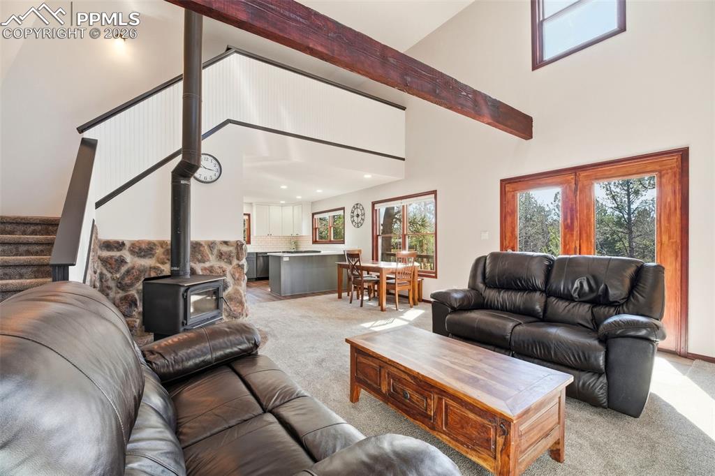 Image 13 of 50: Living Room