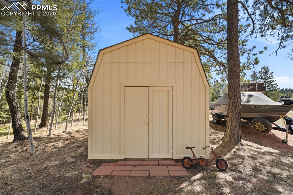 Image 32 of 50: Out Buildings