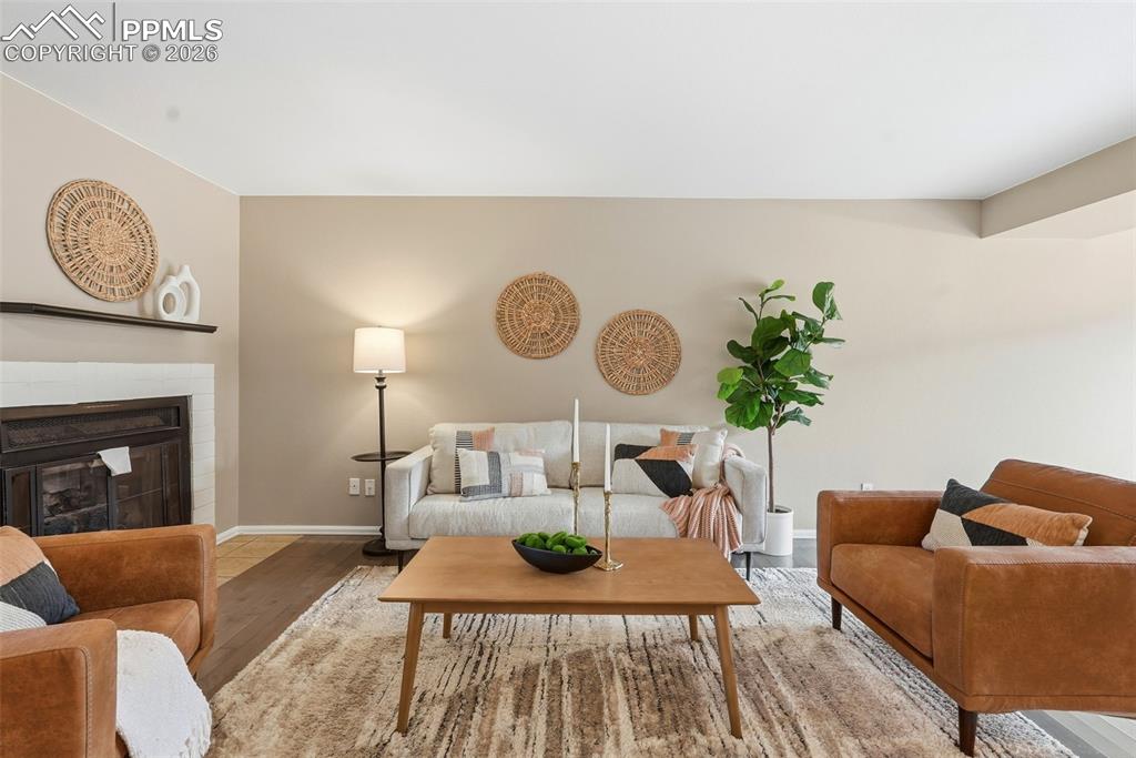 Image 3 of 33: Living Room